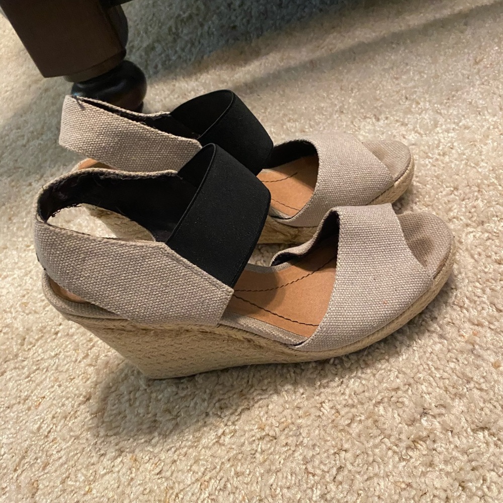 Wedge sandals
